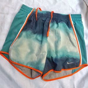 🌟 Nike Tempo Short 🌟 GREAT condition